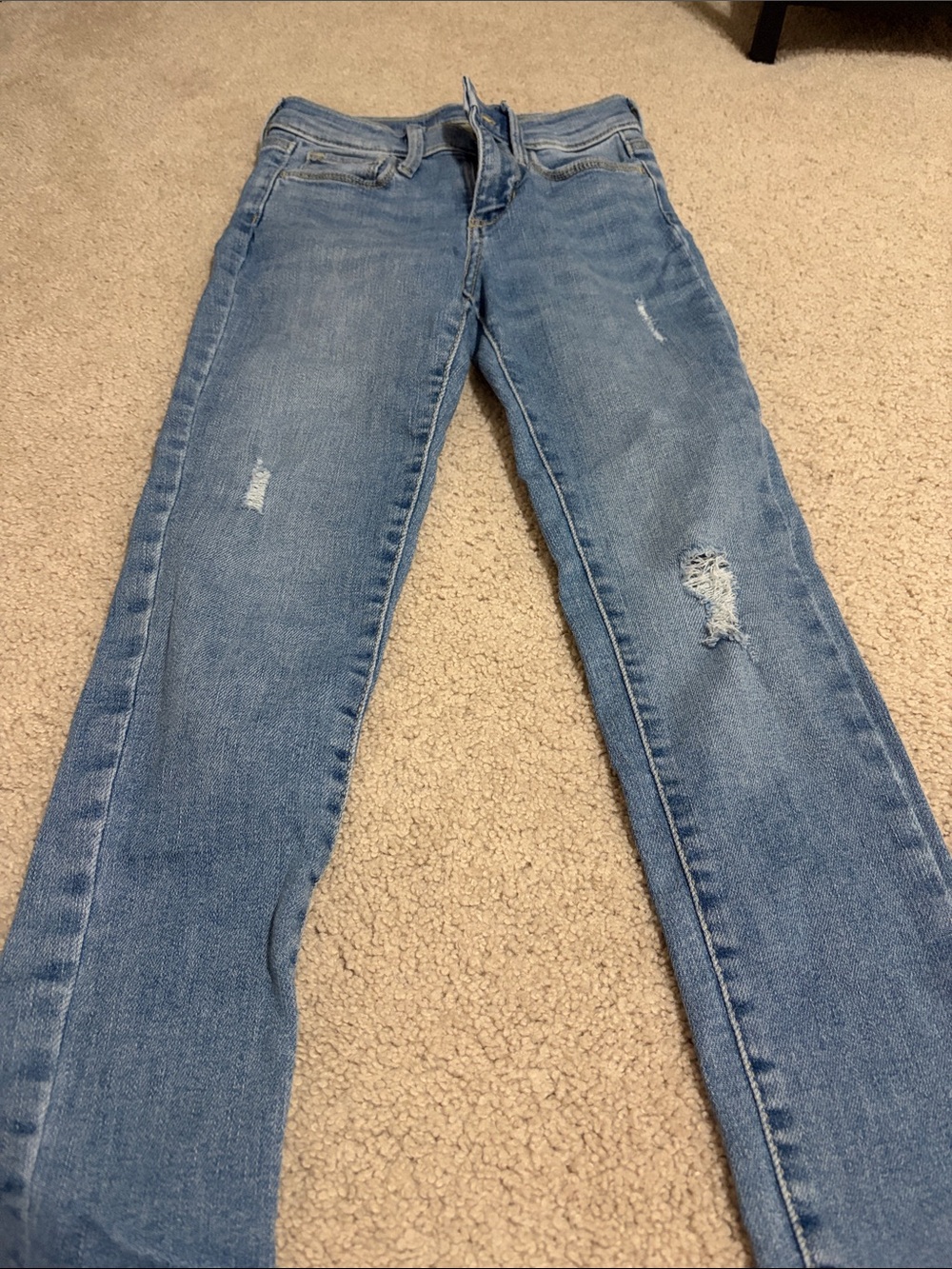 Old Navy Light Blue Skinny Distressed Jeans